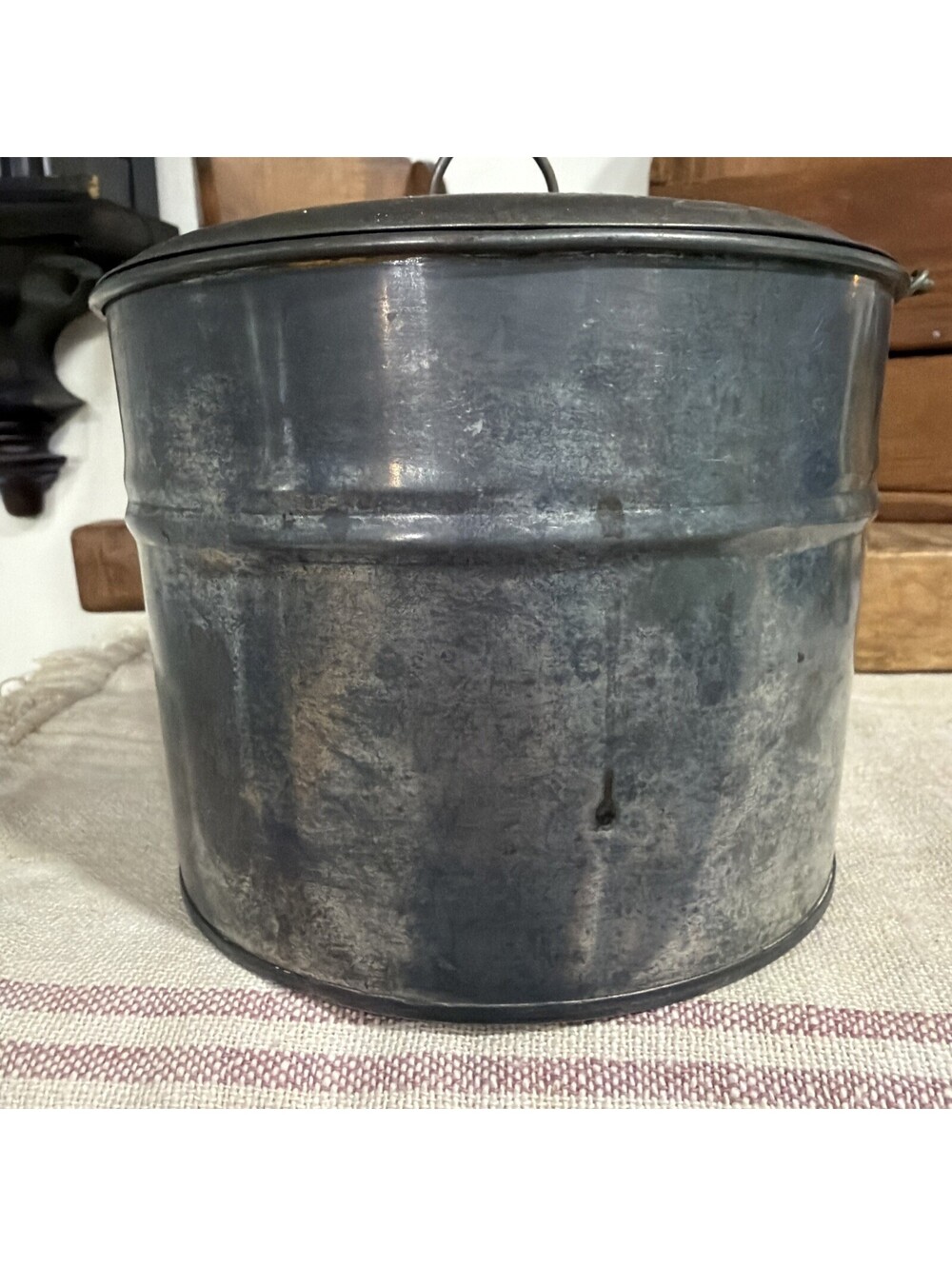 Antique 1800s Primitive Small Tin Berry Bucket Lunch Pail W/ Tight Lid Farmhouse - Picture 4 of 14